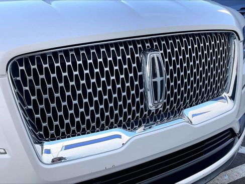 Used 2019 Lincoln Navigator Black Label image 28