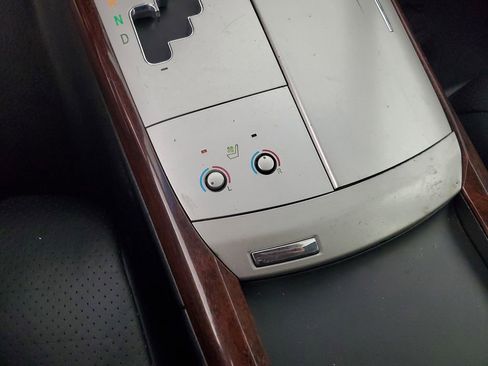 Used 2009 Toyota Avalon Limited image 17