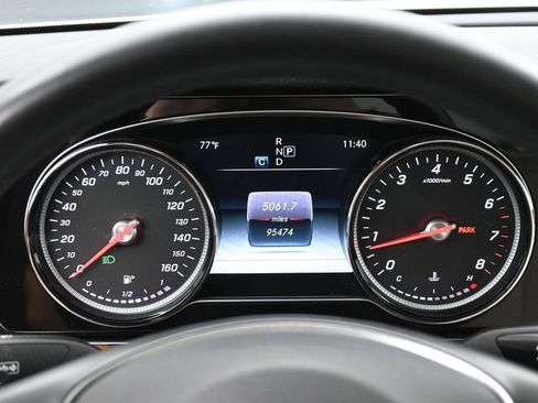 Used 2018 Mercedes-Benz E 300 4MATIC image 11