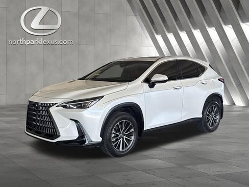 Certified 2024 Lexus NX 250 FWD w/ Towing Package (2000 Lbs) image 3