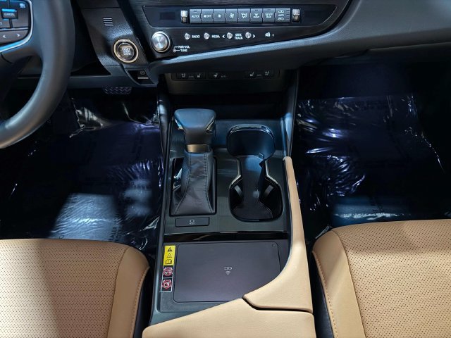 Certified 2025 Lexus ES 350 w/ Premium Package FWD image 19