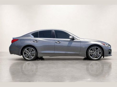 Used 2016 INFINITI Q50 Sport RWD image 4