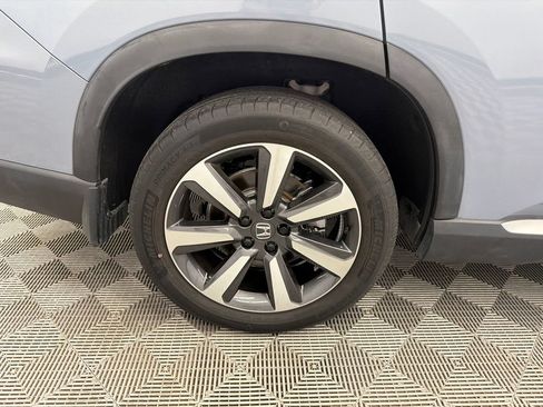 Used 2023 Honda Pilot Touring image 19