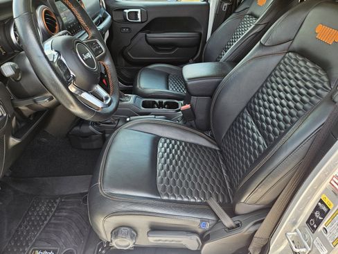 Used 2023 Jeep Gladiator Mojave w/ Cold Weather Group AWD/4WD image 13