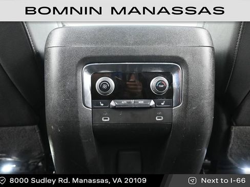 Used 2023 Chevrolet Tahoe Premier w/ Premium Package 2 AWD/4WD image 17