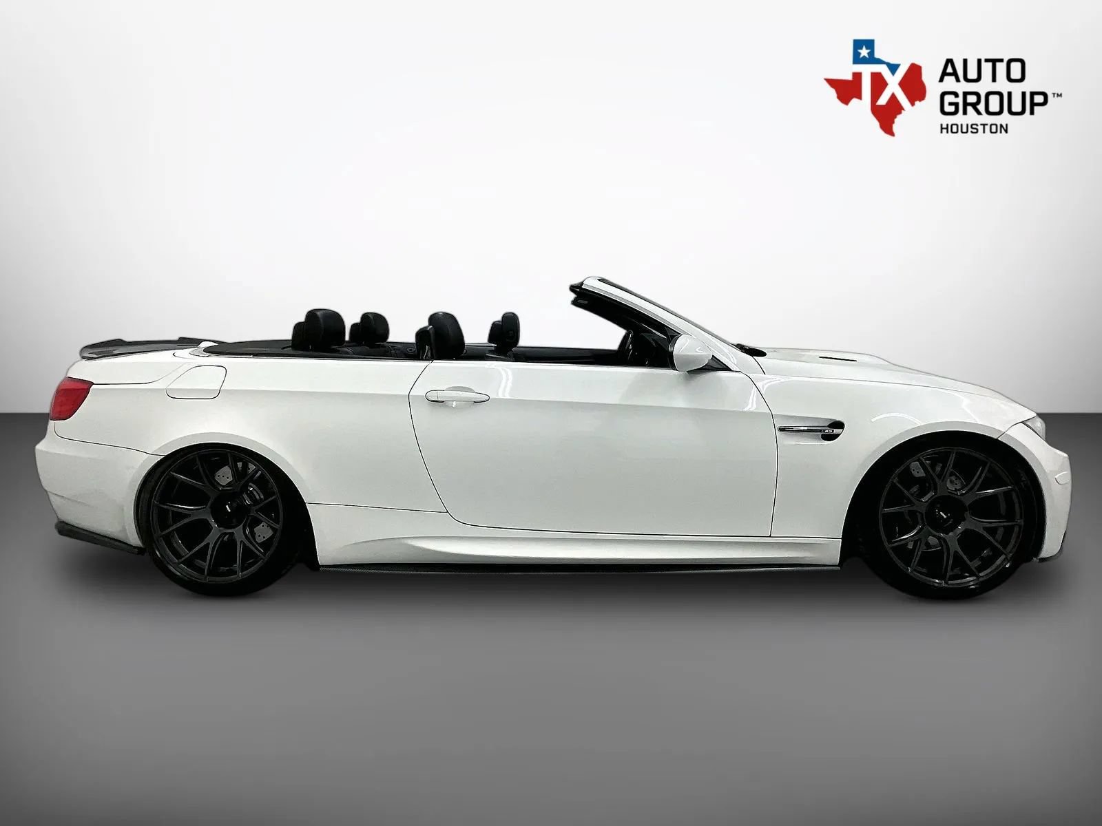 Used 2011 BMW M3 Convertible RWD image 8