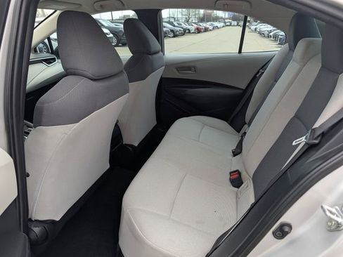 Used 2022 Toyota Corolla L image 26