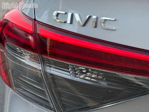 Used 2024 Honda Civic EX image 13