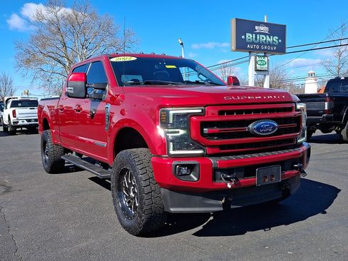 Used 2022 Ford F250 Lariat image 2
