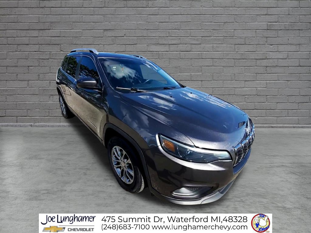 Used 2020 Jeep Cherokee Latitude Plus w/ Cold Weather Group AWD/4WD image 2
