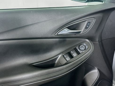 Used 2025 Buick Encore GX Preferred image 15