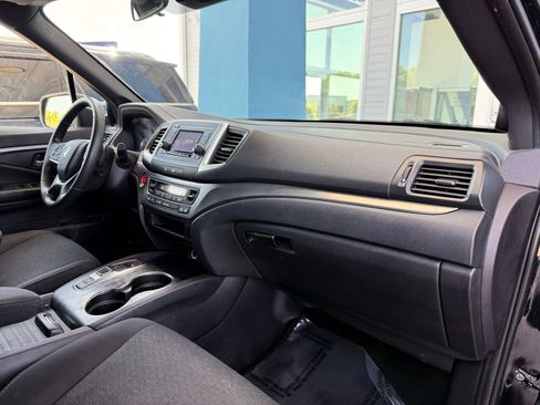 Used 2019 Honda Passport Sport image 21