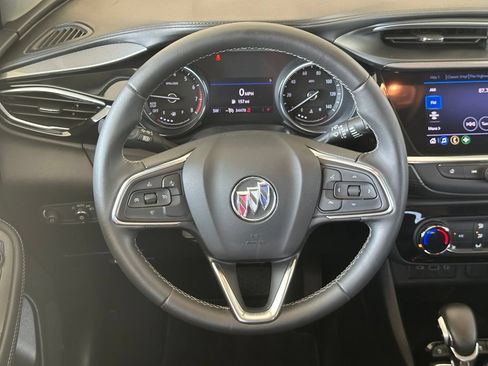 Used 2022 Buick Encore GX Preferred w/ Cold Weather Comfort Package FWD image 17