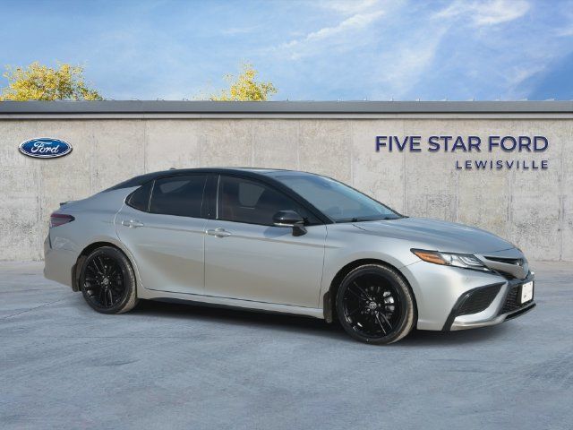 Used 2024 Toyota Camry XSE w/ Navigation Package FWD image 2
