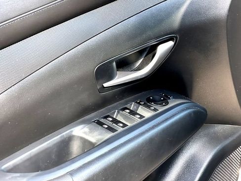 Used 2025 Hyundai Tucson SEL FWD image 11