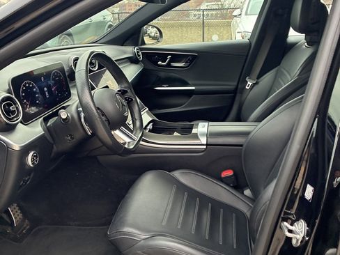 Used 2023 Mercedes-Benz C 300 4MATIC Sedan image 3