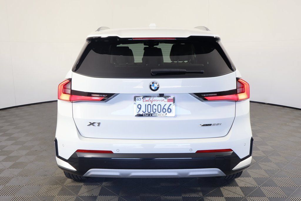 Used 2023 BMW X1 xDrive28i w/ Convenience Package AWD/4WD image 5