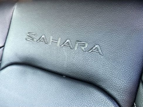 Used 2022 Jeep Wrangler Unlimited Sahara w/ Cold Weather Group image 21