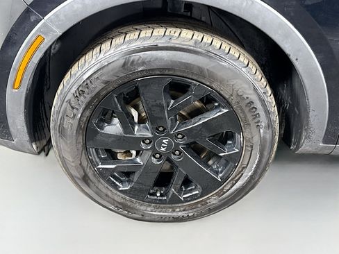 Used 2021 Kia Sorento S w/ Panoramic Sunroof Package image 38