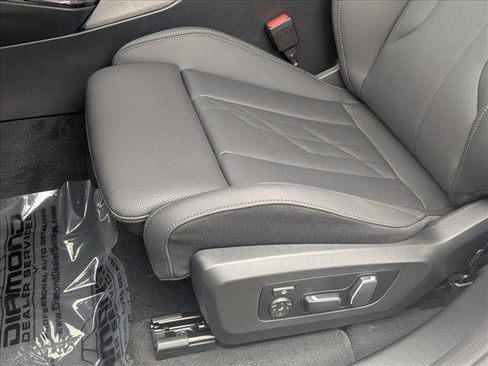 Used 2026 BMW X3 xDrive30 w/ Premium Package image 4