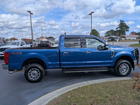 Used 2022 Ford F250 Lariat w/ Chrome Package image 4