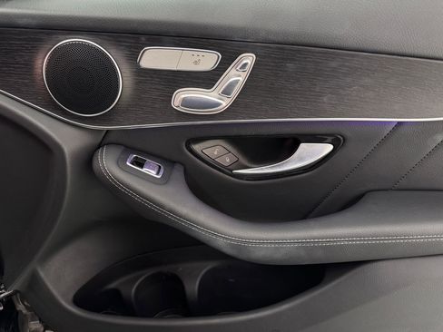 Used 2022 Mercedes-Benz GLC 300 image 23