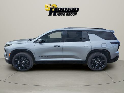 Used 2025 Chevrolet Traverse RS AWD/4WD image 2