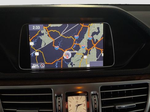 Used 2015 Mercedes-Benz E 350 4MATIC Wagon image 14