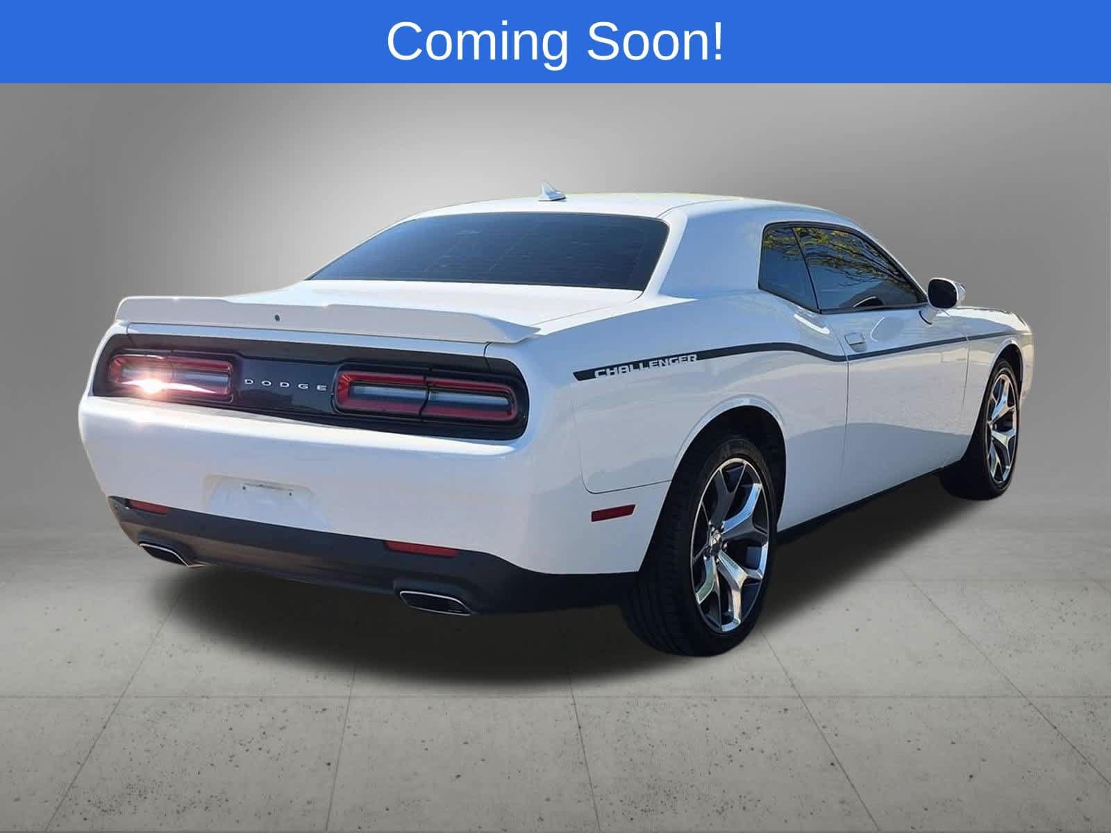 Used 2015 Dodge Challenger SXT Plus w/ Driver Convenience Group RWD image 6