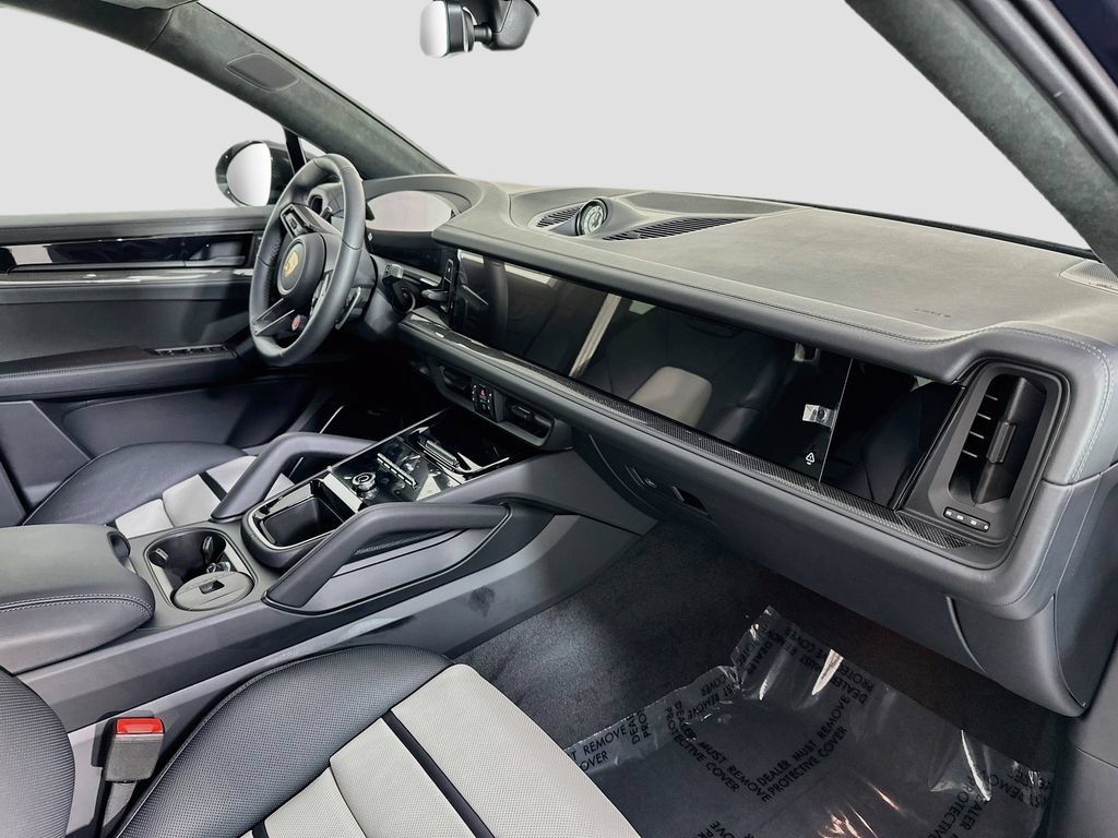 New 2026 Porsche Cayenne Turbo GT AWD/4WD image 30