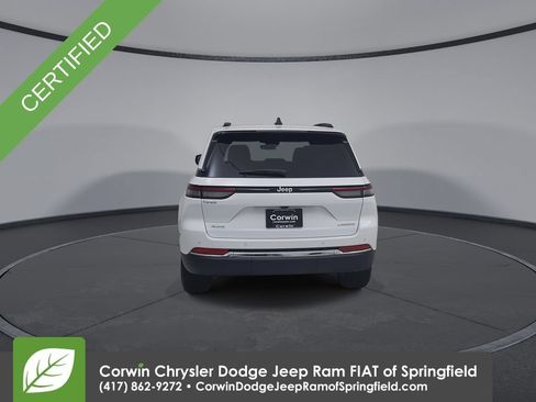Certified 2026 Jeep Grand Cherokee Laredo X AWD/4WD image 12