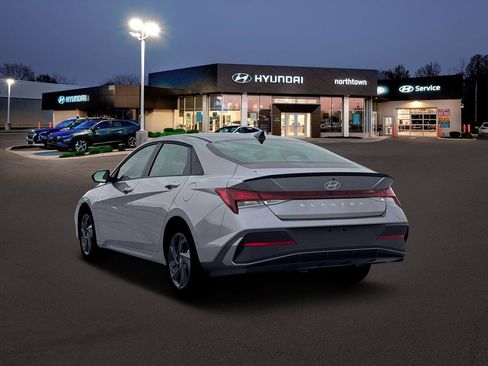 New 2026 Hyundai Elantra Sport image 5