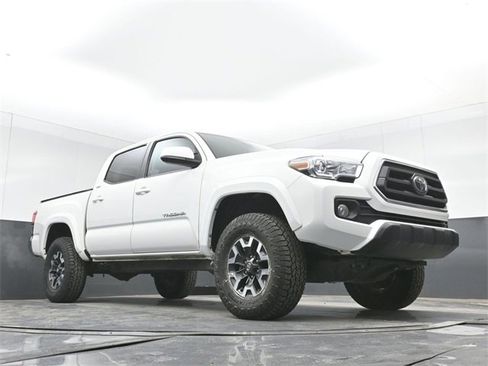 Used 2023 Toyota Tacoma SR5 image 40