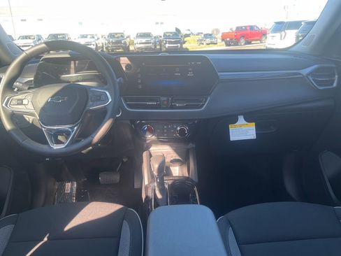 New 2026 Chevrolet TrailBlazer LT w/ Midnight Edition image 25