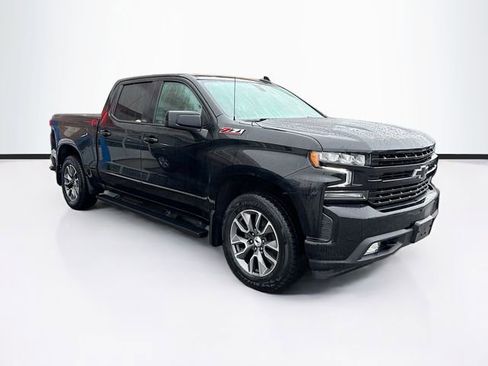 Used 2021 Chevrolet Silverado 1500 RST image 3