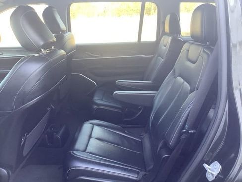 Used 2022 Jeep Grand Cherokee L Limited image 35