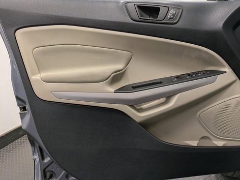 Used 2019 Ford EcoSport S image 8