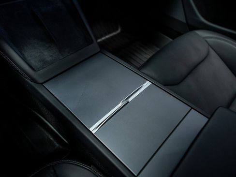 Used 2025 Tesla Model 3 Long Range image 40