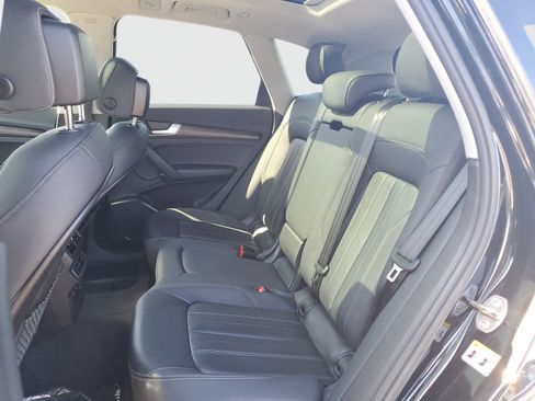 Used 2023 Audi Q5 2.0T Premium w/ Convenience Package AWD/4WD image 14