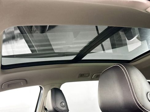 Used 2022 Volkswagen Atlas SEL image 19