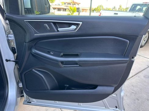 Used 2015 Ford Edge SEL w/ Equipment Group 201A FWD image 18