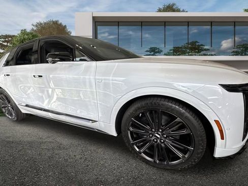 New 2026 Cadillac Lyriq V image 3