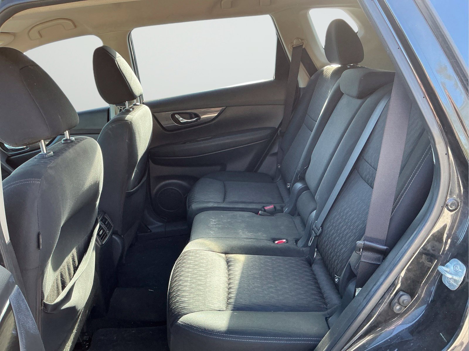 Used 2018 Nissan Rogue S FWD image 11