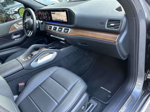 Certified 2025 Mercedes-Benz GLS 450 4MATIC image 52