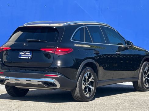 Used 2025 Mercedes-Benz GLC 350e 4MATIC image 3