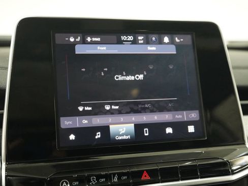 Used 2025 Jeep Compass Latitude w/ Sun & Sound Group AWD/4WD image 28