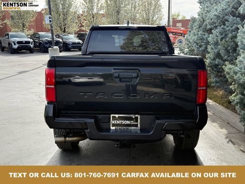 Used 2025 Toyota Tacoma TRD Off-Road image 7