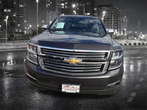 Used 2017 Chevrolet Suburban Premier AWD/4WD image 9