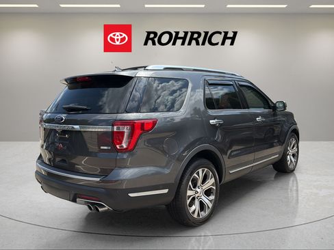 Used 2018 Ford Explorer Platinum AWD/4WD image 6