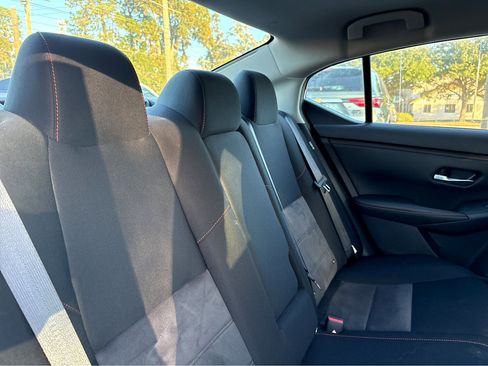 Used 2024 Nissan Sentra SR image 11
